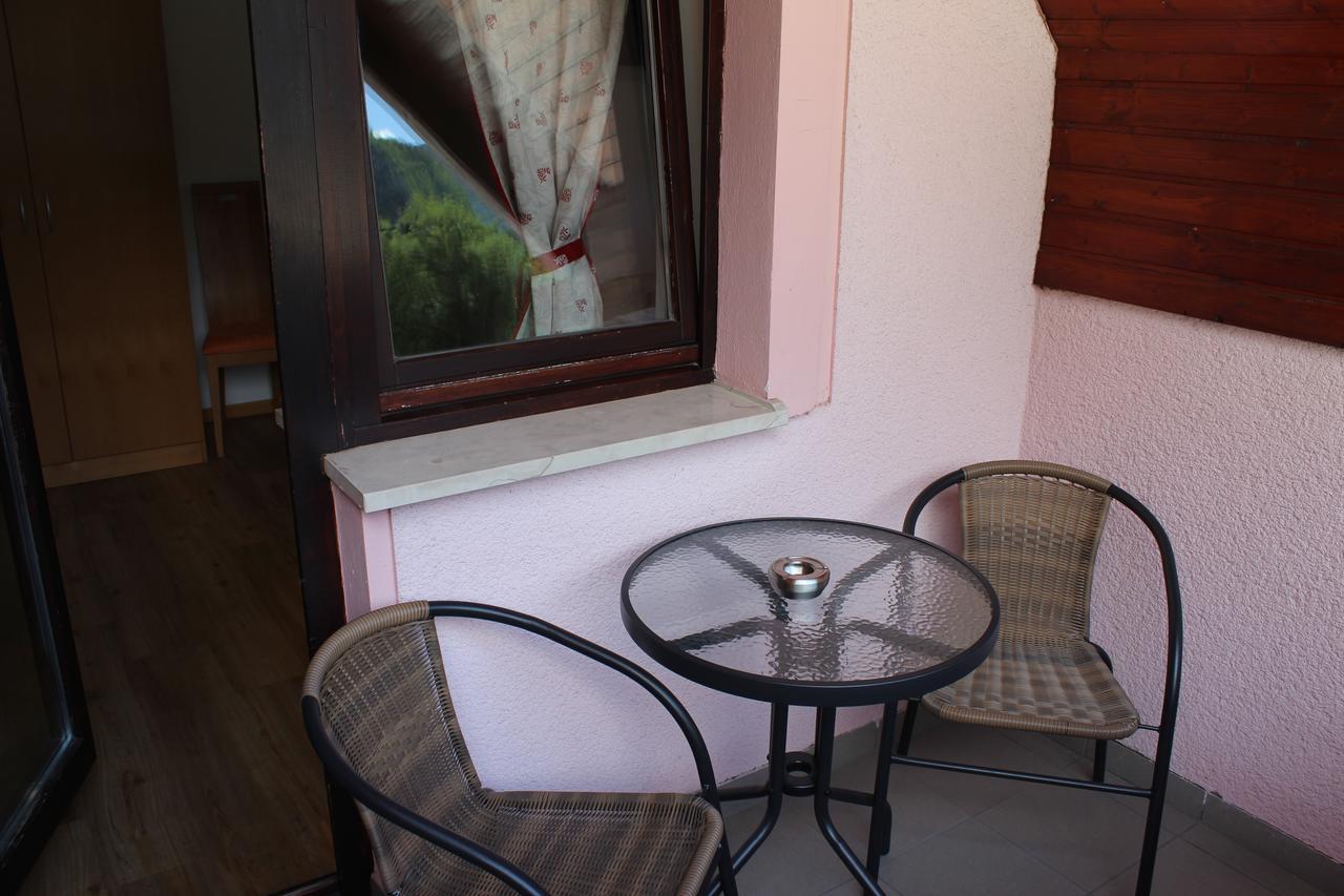 Guesthouse Veranda Mojstrana Eksteriør billede